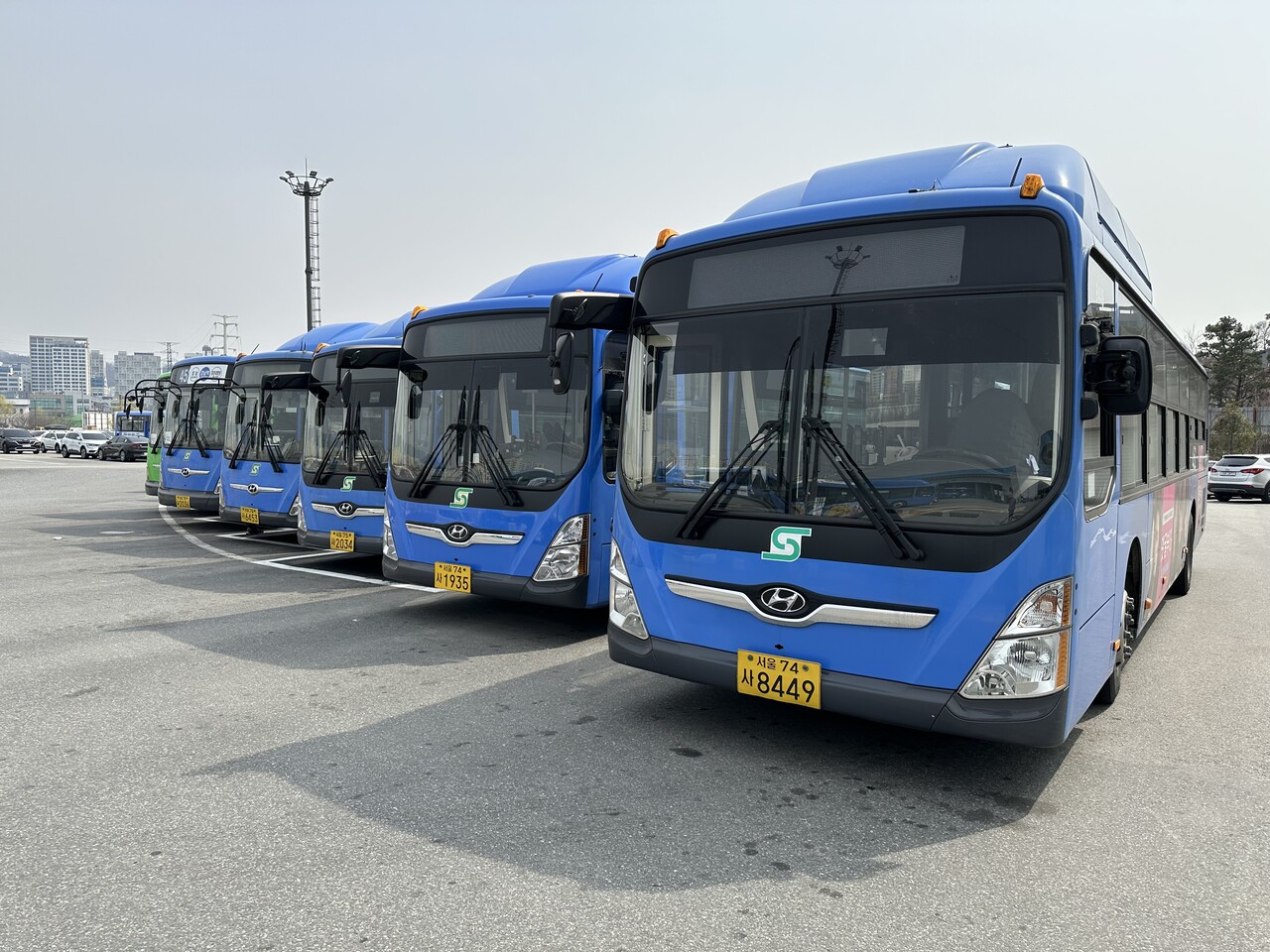 27일 서울 송파공영차고지에 버스들이 주차되어 있다. (사진=설현수 기자)
